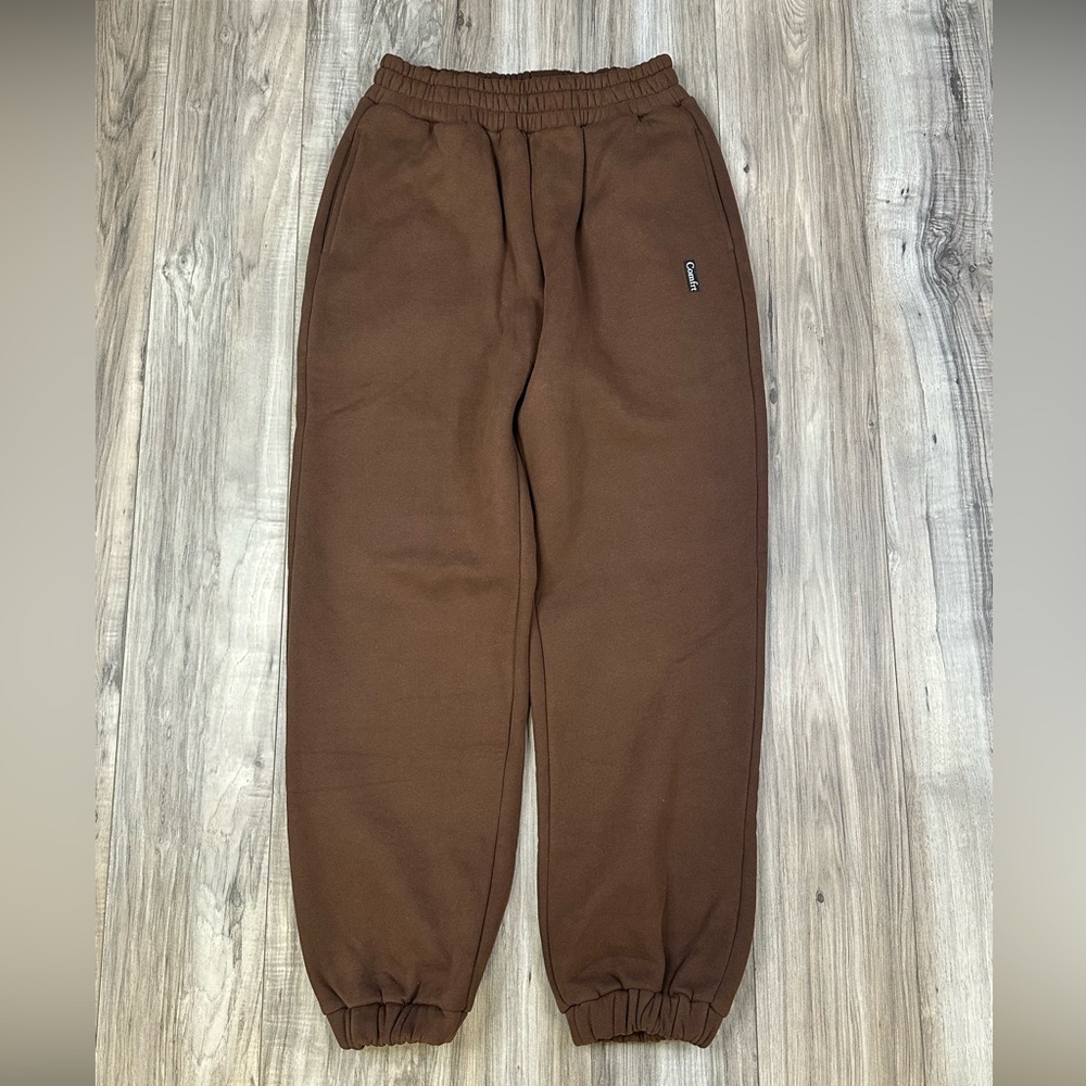Comfrt The Standard Sweatpants Walnut Brown Unisex Size Medium